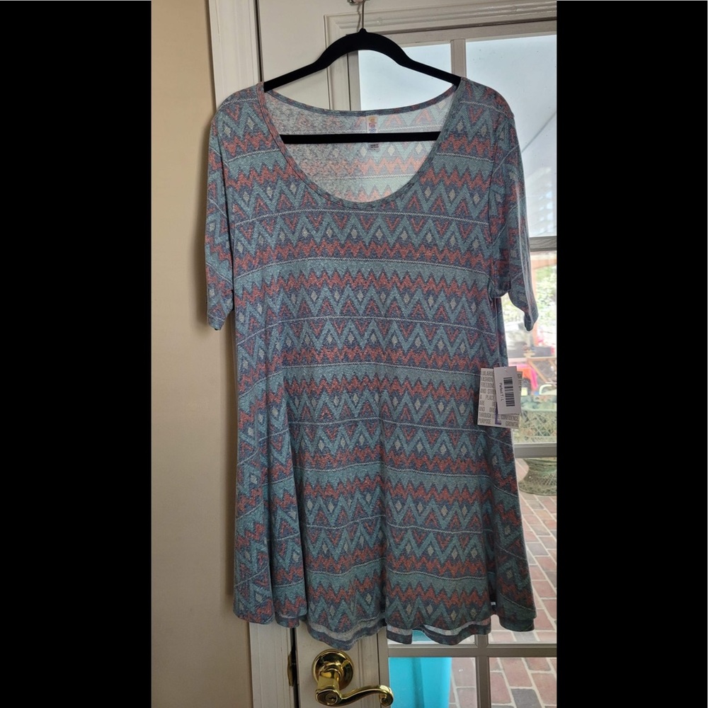 Lularoe Perfect T